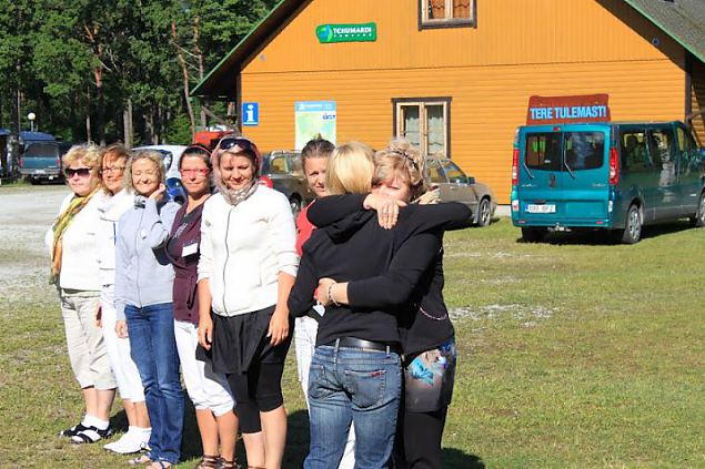 Lnlaste ja hiidlaste seiklused Saaremaal juhtide laagris