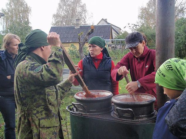 30.09.2012 Kuidas Lne naised Afganistanis viibiv