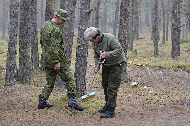 Naiskodukaitse fotokonkursile ''Heategu lbi minu silmade'' esitatud td