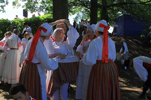 Naiskodukaitse fotokonkursile ''Heategu lbi minu silmade'' esitatud td