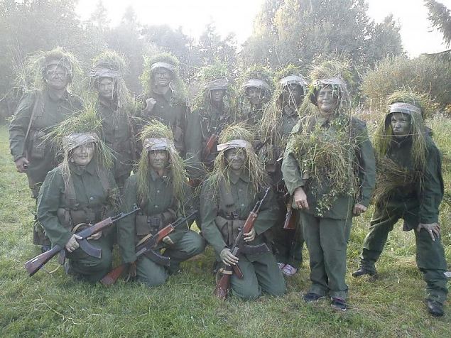 Lugu sellest, kuidas nooremveebel Roo lahinguvljal pokusid karjatas 