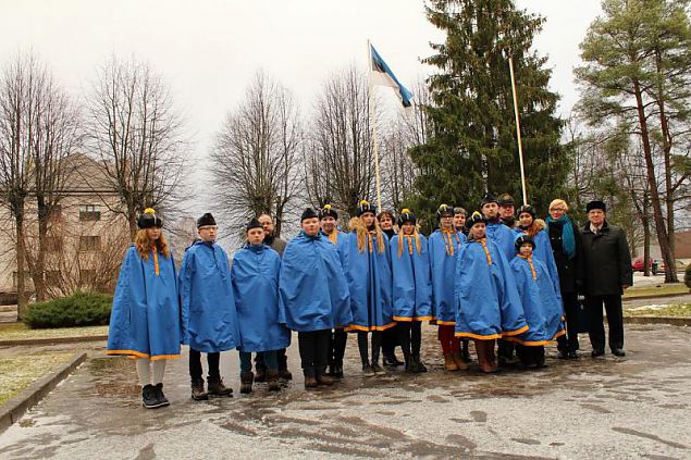 Tartu rahu aastapeva thistamine Plvamaal