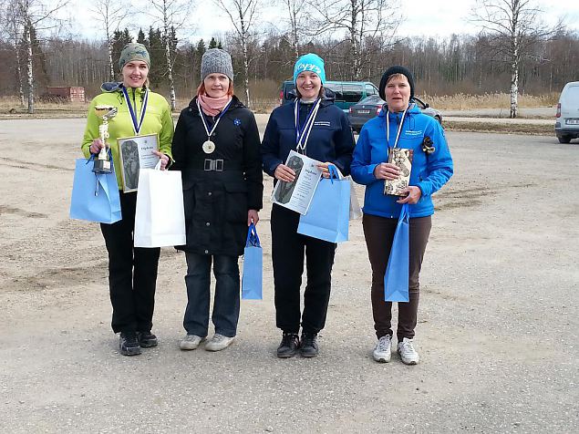 Naiskodukaitse laskevistlus Vlustes