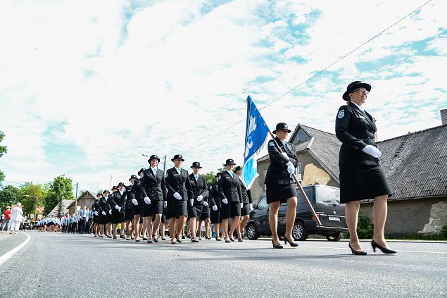 Vidupha ja maakaitsepeva thistamine kikjal Eestis