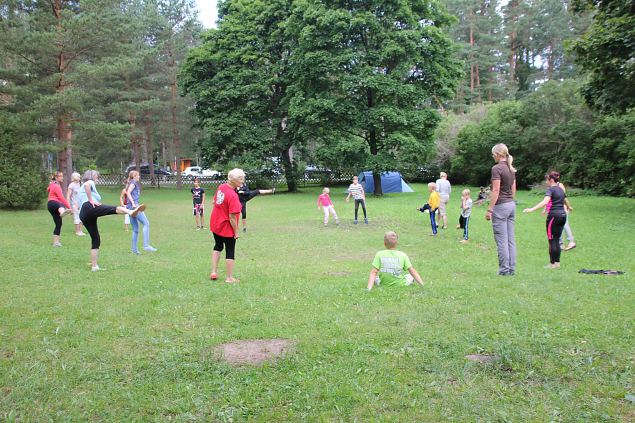 Ka naiskodukaitsja oskab puhata!