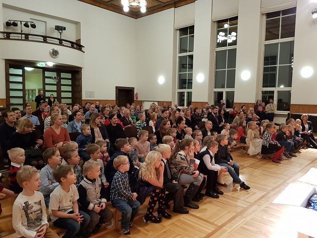 Naiskodukaitse Tallinna ringkonna ja Kaitseliidu Tallinna maleva laste julupidu