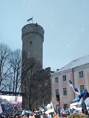 “Meil merevood on vabad … olen uhke, et olen eestlane, naiskodukaitsja!”