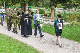 Naiskodukaitsjad vrtustavad minevikku