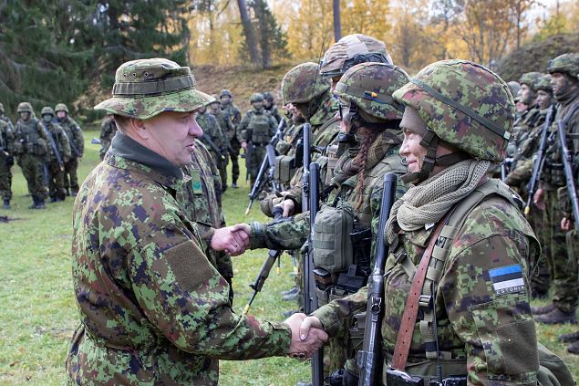 Lennukad naiskodukaitsjad Kotkalennul