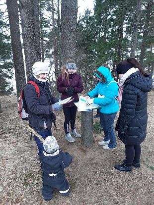 Viru naised Uljastel uljust kasvatamas