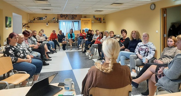 Naiskodukaitsjad revideerisid Hiiumaal oma nhtamatuid seljakotte