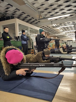Relvappe kursused Tallinna ringkonna naiskodukaitsjatele