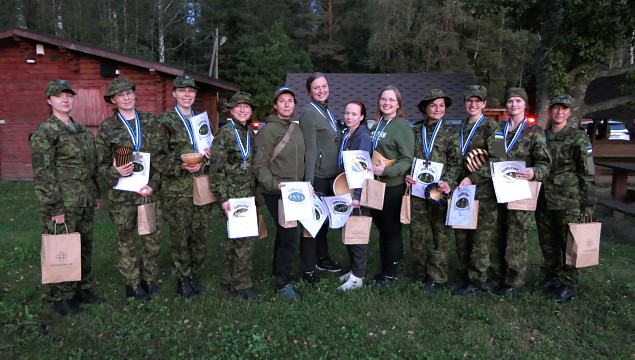 Naiskodukaitse side- ja staabieriala vistlusel vidutsesid Vrumaa naised