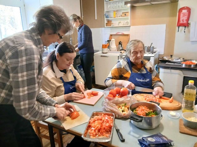 Urvaste naised petasid supiphjade valmistamist – toidujulgeolek algab igast kodust