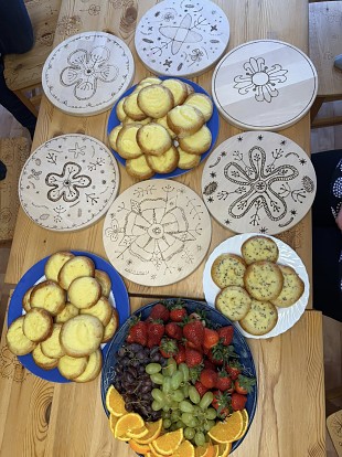 Karksi jaoskonna s�nnip�evapidu ilmestasid kaunid mustrid ja h�vad maitsed