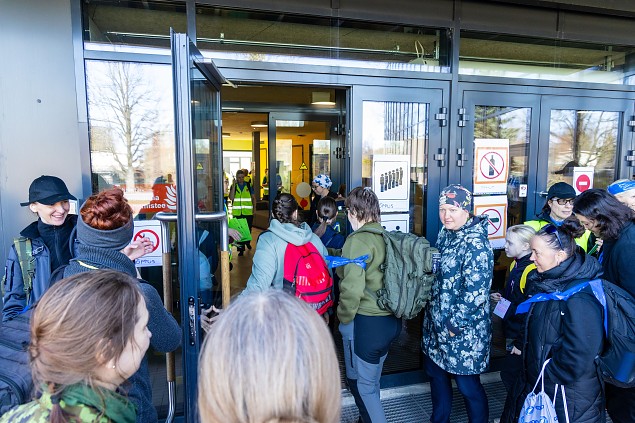 Emaj�gi ajab �le kallaste! Tartu ringkonna evakuatsioonir�hmade �ppep�ev