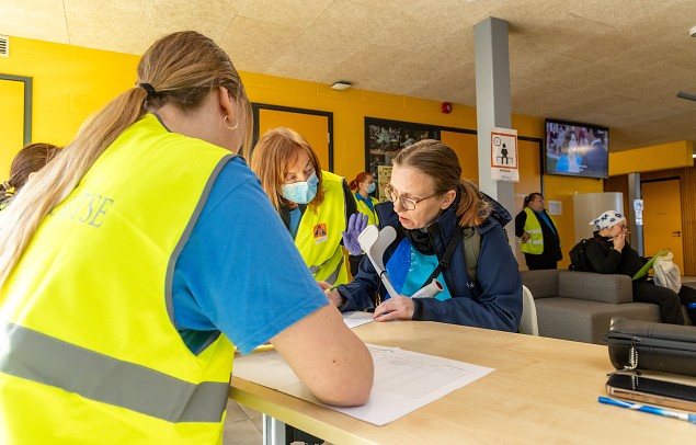 Emaj�gi ajab �le kallaste! Tartu ringkonna evakuatsioonir�hmade �ppep�ev