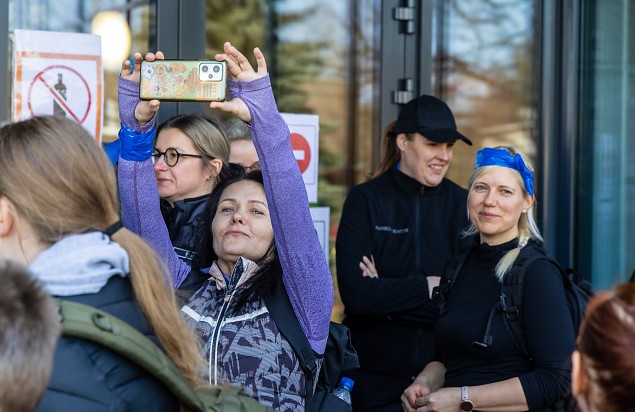 Emaj�gi ajab �le kallaste! Tartu ringkonna evakuatsioonir�hmade �ppep�ev