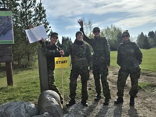 Esmaabi erialav�istlus plaaniv�liste karudega
